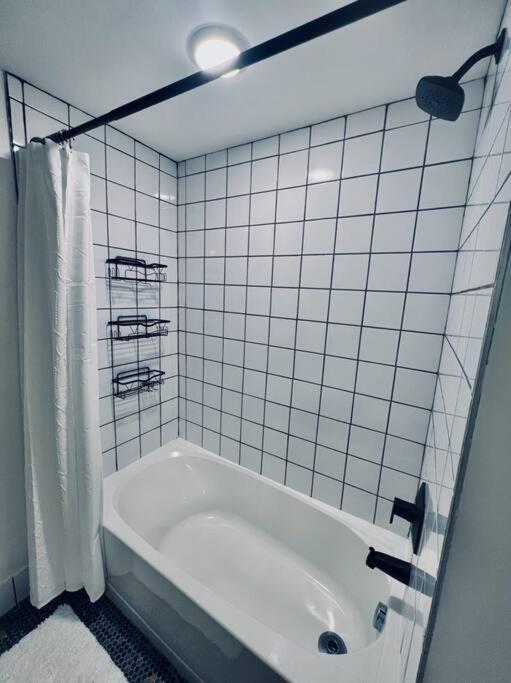 신시내티 Urban Oasis, Otr Near Casino & Downtown! - 2 Beds 아파트 외부 사진